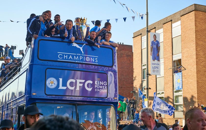 Leicester, UK. 16th May, 2016. Leicester City Football Club victory parade on London Road. Crowds of supporters gathered to celebrate the club's first English championship victory. © Nando Machado/Alamy Live News